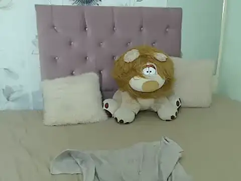 Saloo uwu online show from 18, 2, 2025