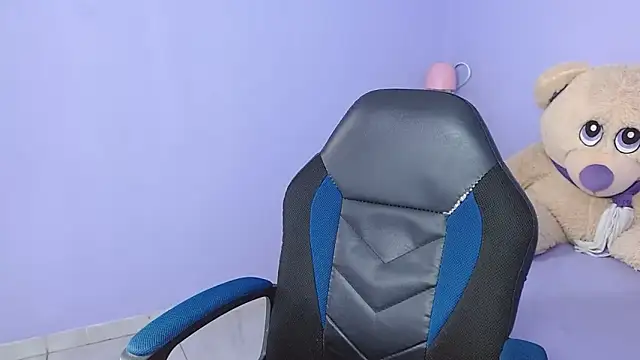 Saloo uwu online show from 3, 2, 2025