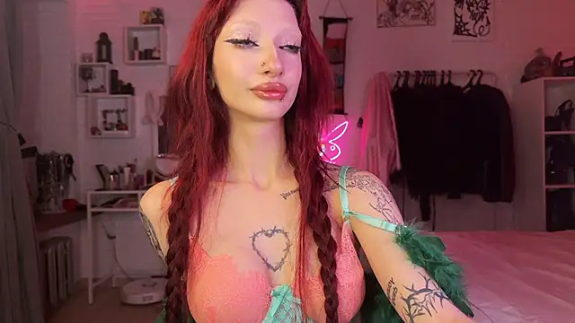 Snapshot of Marcellean chatting on 25, 10, 2025 Marcellean online show from 25, 10, 2025