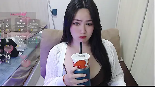 Eimile-Z online show from 20, 9, 2025