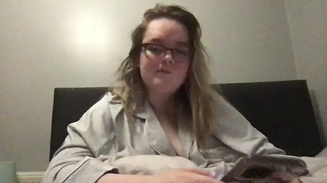 honeyyy24 online show from 20, 9, 2025