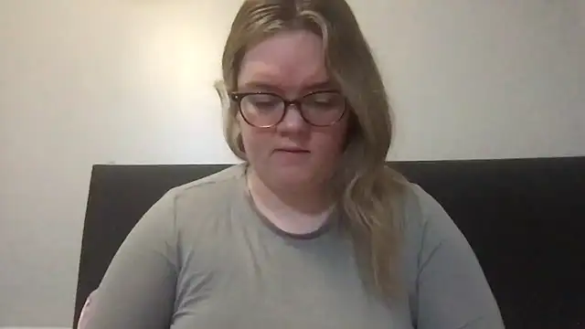 honeyyy24 online show from 8, 3, 2026