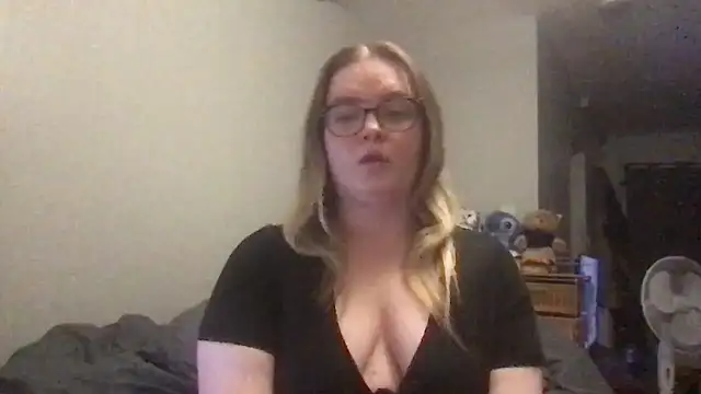 honeyyy24 online show from 7, 10, 2025