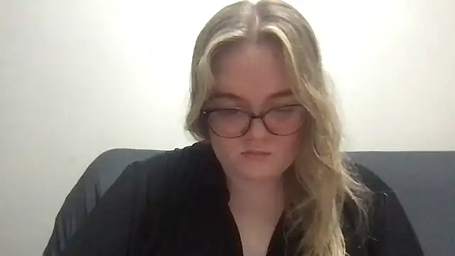 honeyyy24 online show from 26, 3, 2026