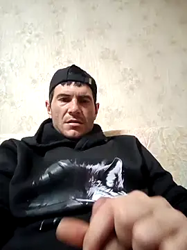 Gigolo4040 online show from 28, 2, 2025