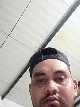 travieso2893 online show from 12, 11, 2025