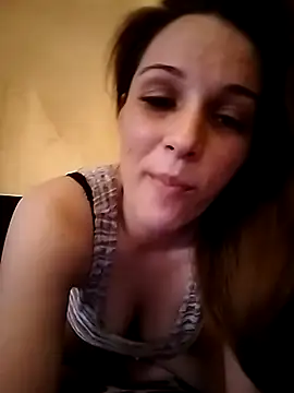 Amira 17 online show from 13, 3, 2025