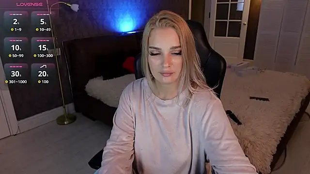 KittiLiza online show from 23, 10, 2025