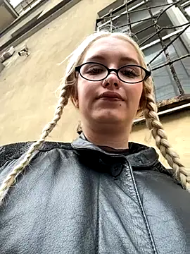 Milkyy wway online show from 2, 10, 2025