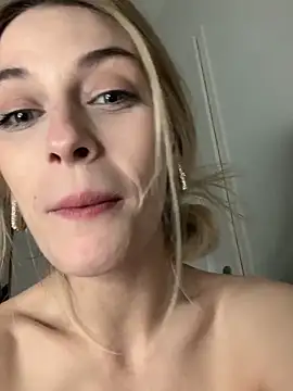 Lolitaxlola online show from 19, 3, 2026