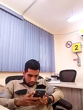 EnriquePersian197 online show from 27, 2, 2025