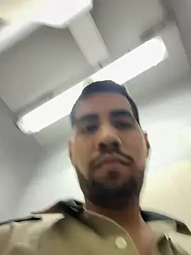 EnriquePersian197 online show from 22, 2, 2025