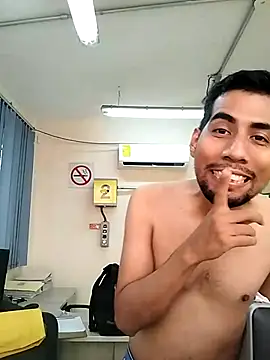 EnriquePersian197 online show from 17, 11, 2025