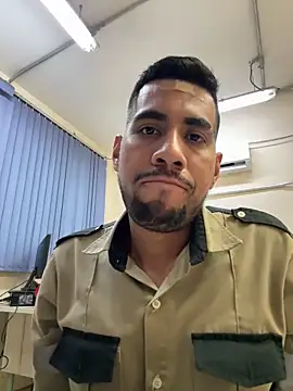 EnriquePersian197 online show from 8, 3, 2025