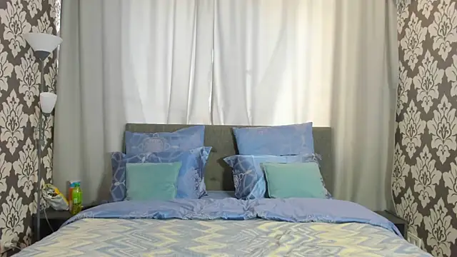 kirraa  online show from 13, 9, 2025