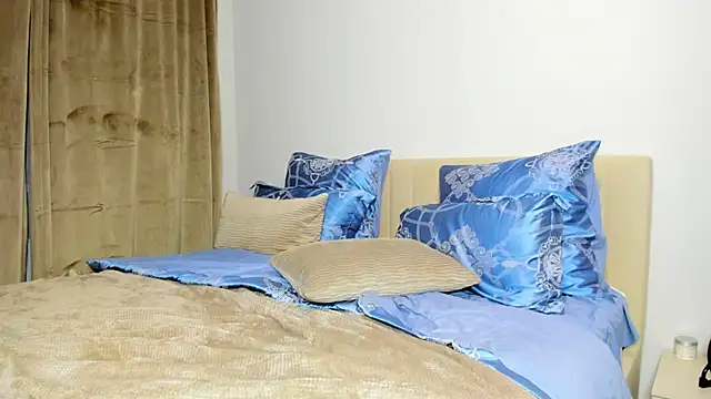 kirraa  online show from 26, 10, 2025