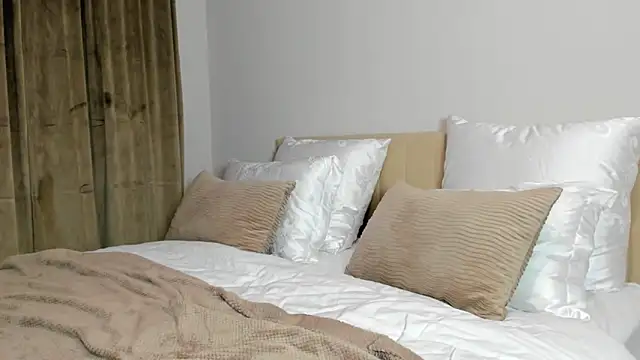 kirraa  online show from 7, 11, 2025