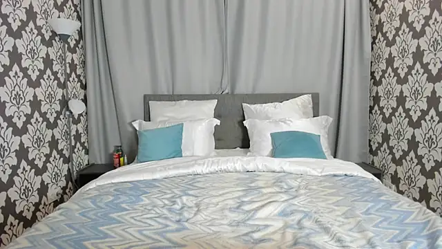 kirraa  online show from 7, 10, 2025