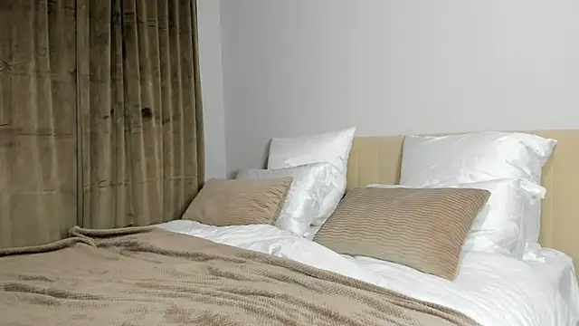 kirraa  online show from 14, 11, 2025