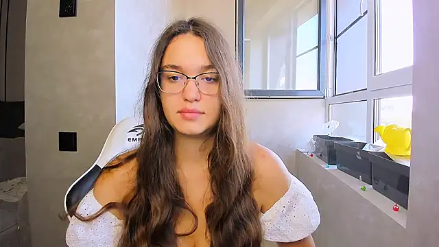 Snapshot of fancy_bunny chatting on 24, 9, 2025 fancy bunny online show from 24, 9, 2025