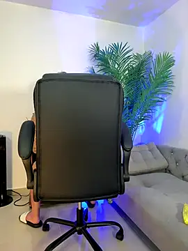 OwenMaximus814 online show from 13, 10, 2025