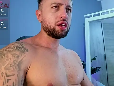 OwenMaximus814 online show from 11, 4, 2026