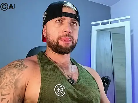 OwenMaximus814 online show from 24, 3, 2026