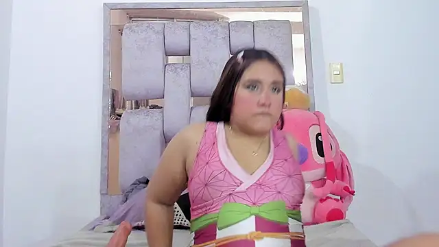 melyescobar online show from 3, 10, 2025