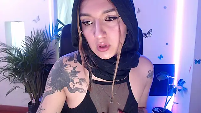 Lia-mitch online show from 9, 9, 2025