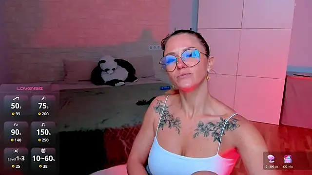 Snapshot of LadyIzabel chatting on 10, 6, 2026 LadyIzabel online show from 10, 6, 2026