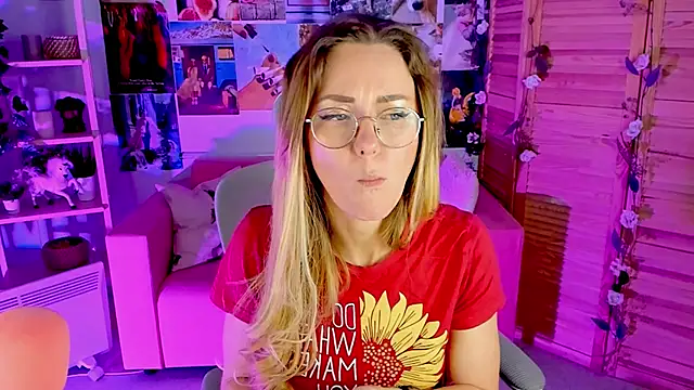 LadyIzabel online show from 28, 1, 2025