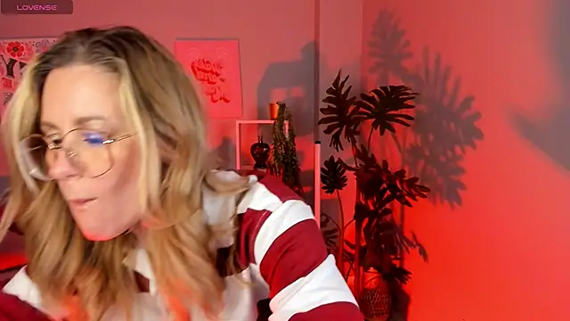 LadyIzabel online show from 13, 2, 2026