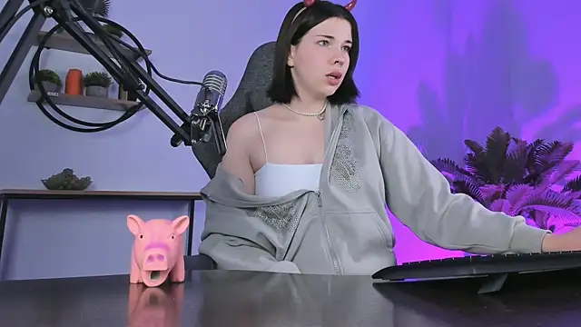 AliceSunday online show from 22, 3, 2025