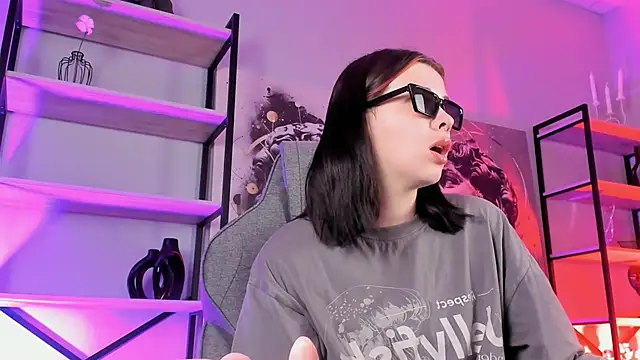 AliceSunday online show from 15, 9, 2025