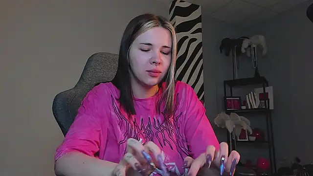 AliceSunday online show from 2, 12, 2025