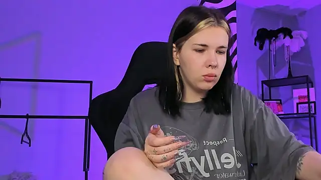 AliceSunday online show from 7, 11, 2025