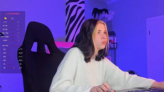 AliceSunday online show from 9, 10, 2025