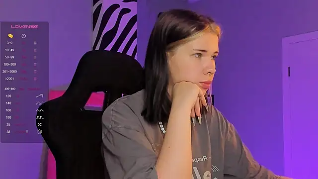 AliceSunday online show from 12, 10, 2025