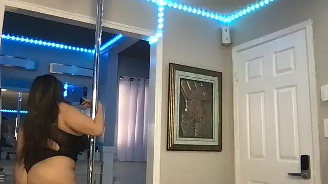 curvyfunlover online show from 19, 11, 2025