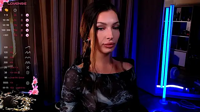 Laura Bess online show from 12, 9, 2025