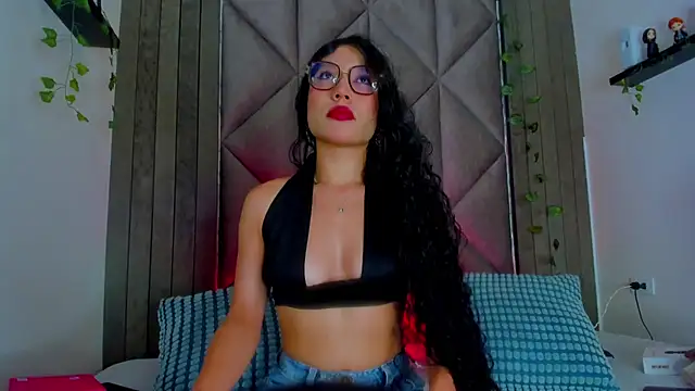 Snapshot of BriaConner_ chatting on 11, 7, 2026 BriaConner online show from 11, 7, 2026