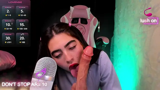 Arii vega  online show from 28, 1, 2025