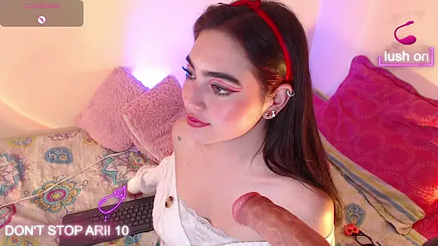 Arii vega  online show from 21, 12, 2024