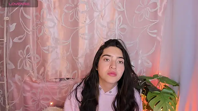 Arii vega  online show from 3, 5, 2026