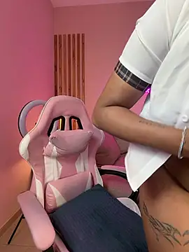 MadeleineSanez online show from 7, 5, 2026