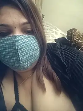 Naughty-Trisha online show from 4, 12, 2025