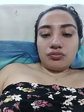 Snapshot of Hellen_Alex chatting on 17, 12, 2025 Hellen Alex online show from 17, 12, 2025