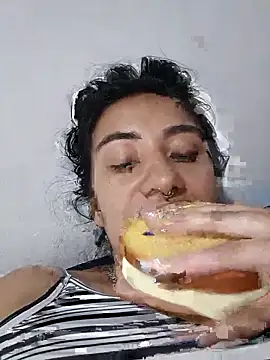 Snapshot of Hellen_Alex chatting on 30, 4, 2026 Hellen Alex online show from 30, 4, 2026