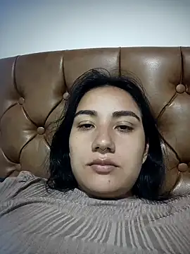 Hellen Alex online show from 4, 4, 2026