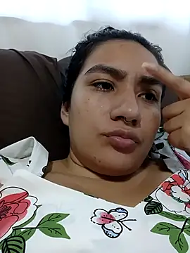 Snapshot of Hellen_Alex chatting on 3, 10, 2025 Hellen Alex online show from 3, 10, 2025